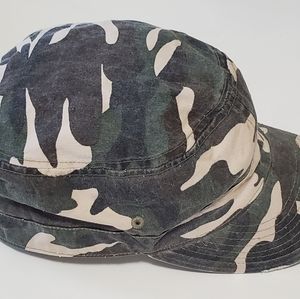 Camouflage Style Mens Fitted Cap